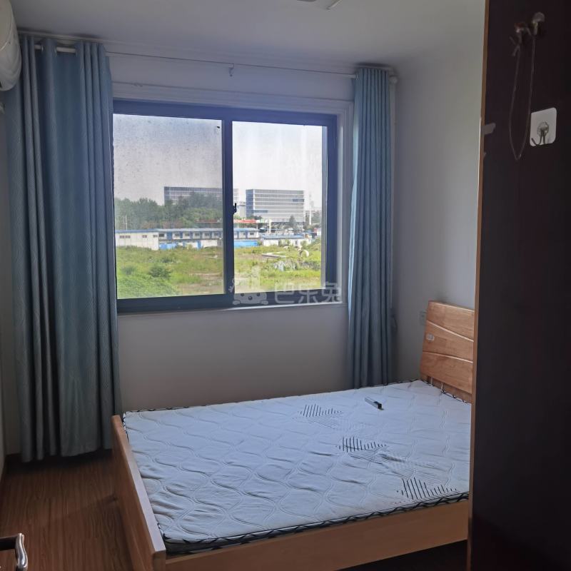 恒辉假日广场13281815周边环境图1