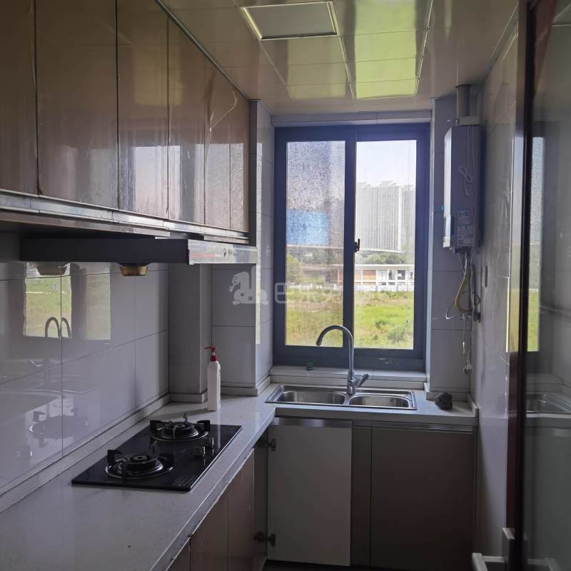 恒辉假日广场13281815周边环境图5