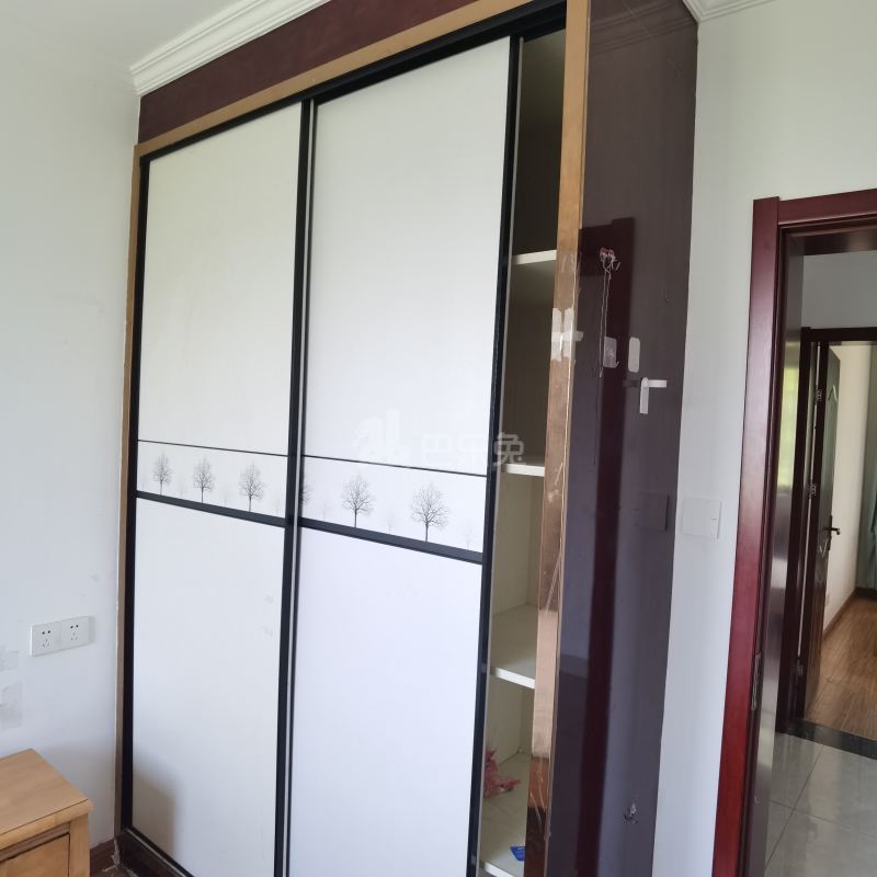 恒辉假日广场13281815周边环境图7