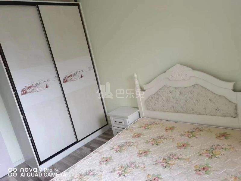 恒辉假日广场13295469周边环境图0