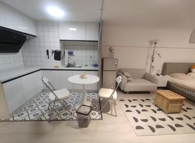 明发银河城 1室1厅1卫