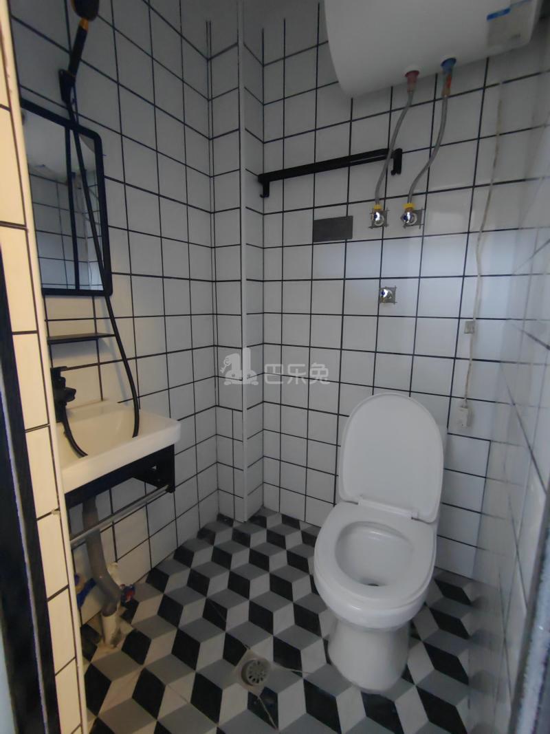 蒋桥村（民房）13297723卫生间图5