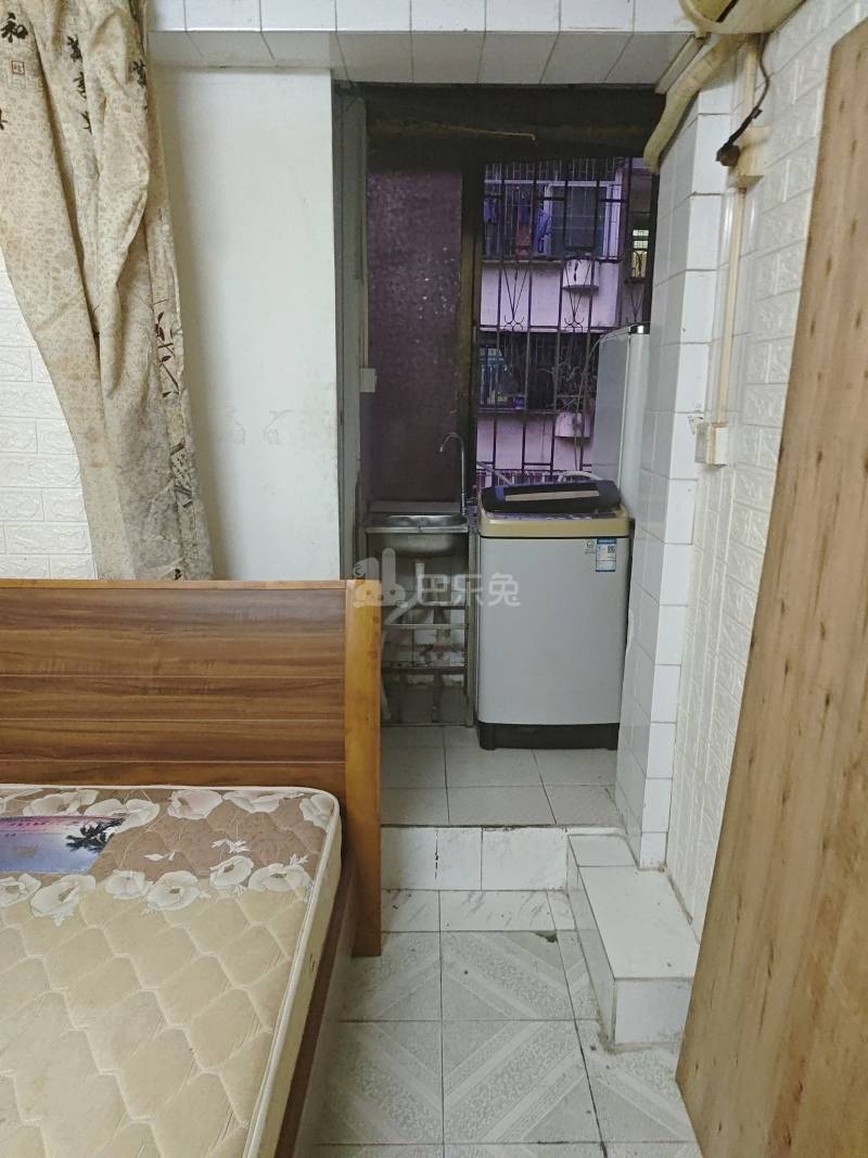 海映山庄1330625卧室图2