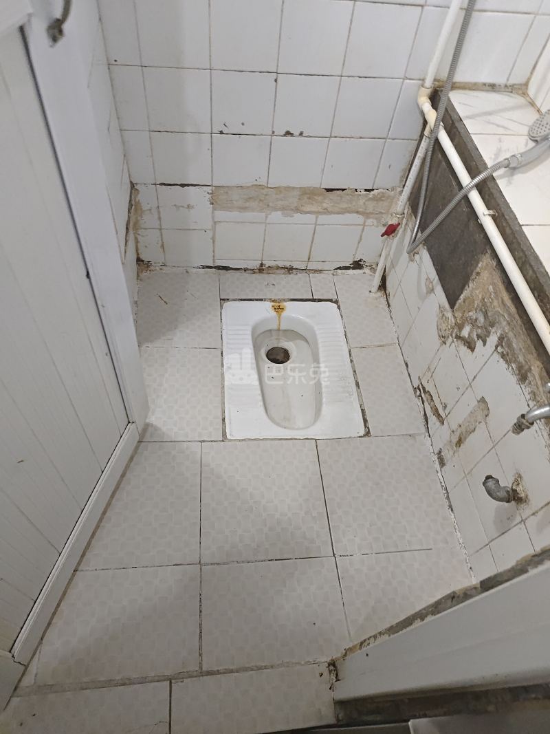 海映山庄1330625卫生间图6