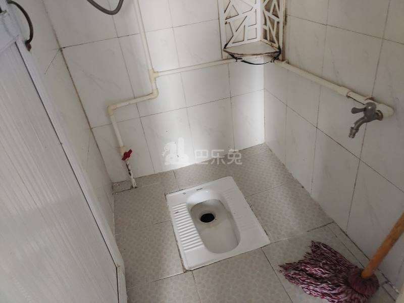 海映山庄1330630卫生间图4