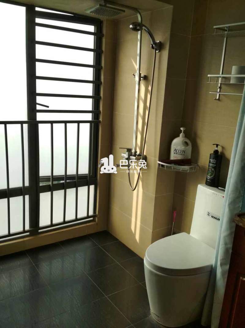 深圳龙岗_慢城4期_1室0厅0卫_合租朝南_科技