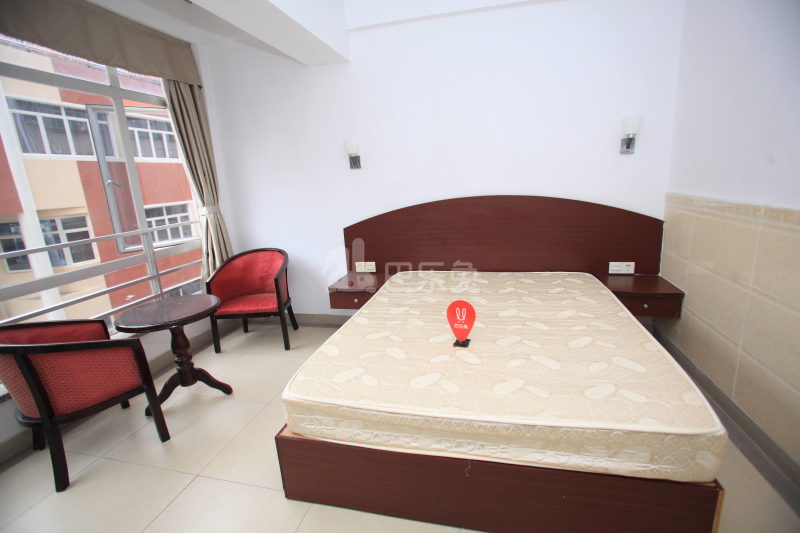 灵芝华粤公寓1330942卧室图11