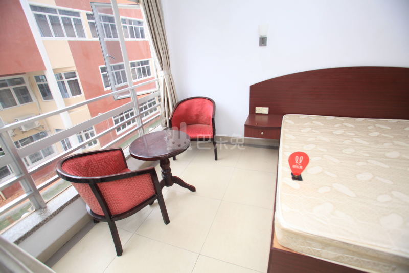 灵芝华粤公寓1330942卧室图2