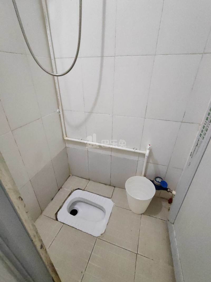 南贸花园13324979卫生间图4