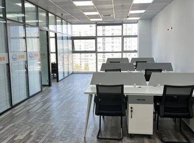 绿地之窗 1室0厅0卫