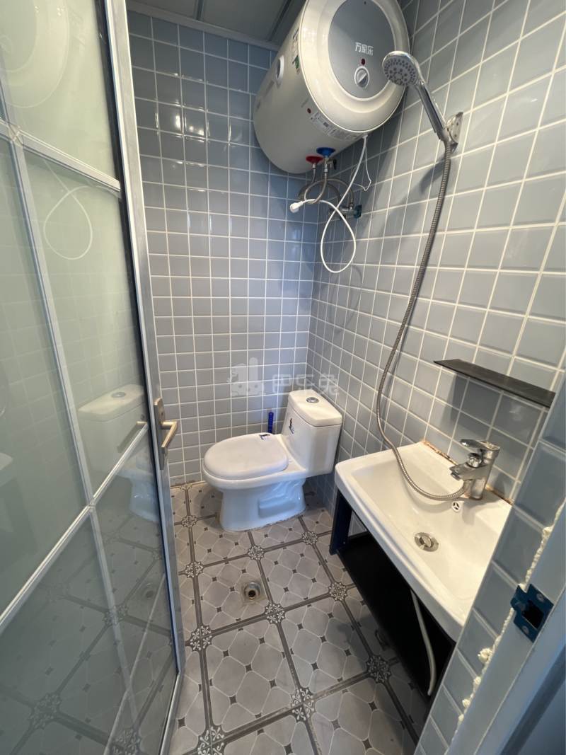 巷佳华苑2期13330408卫生间图8