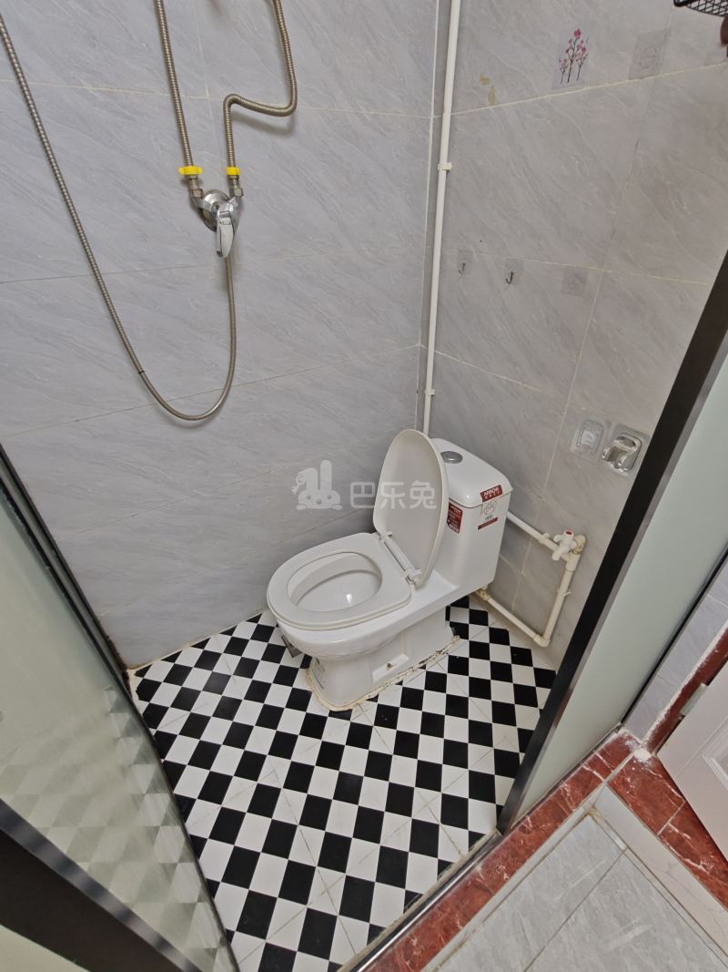 海润商业城1341061卫生间图5