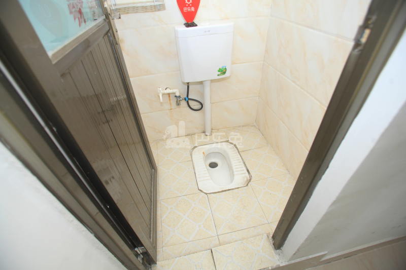 都市田园公寓（西乡店）1345471卫生间图9