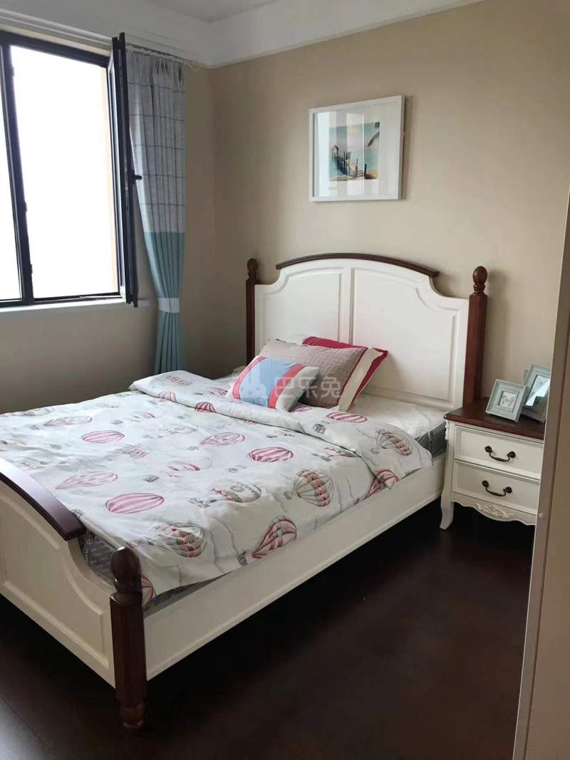 万科翡翠公园13490440周边环境图1