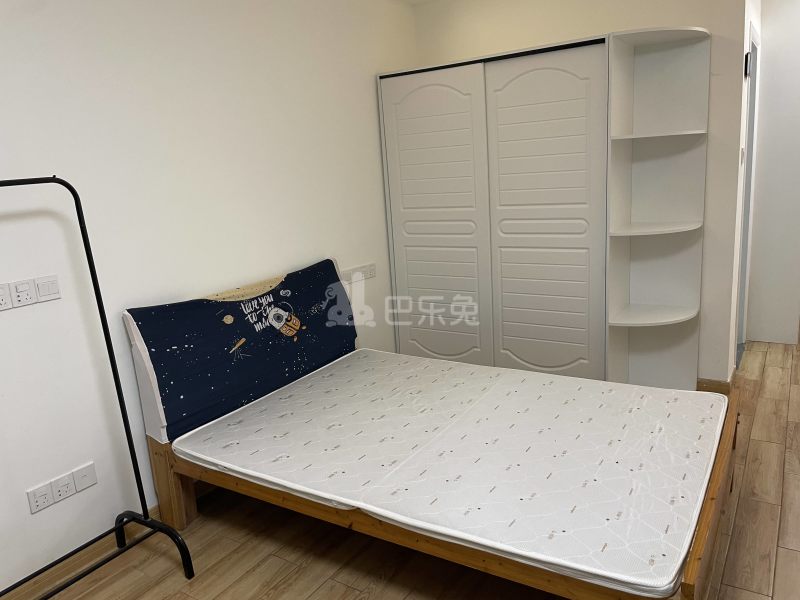 东方万汇国际公寓（东方万汇城南区）13490488周边环境图2