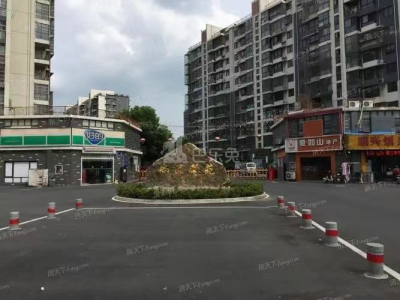 尚品馨苑13502528周边环境图1