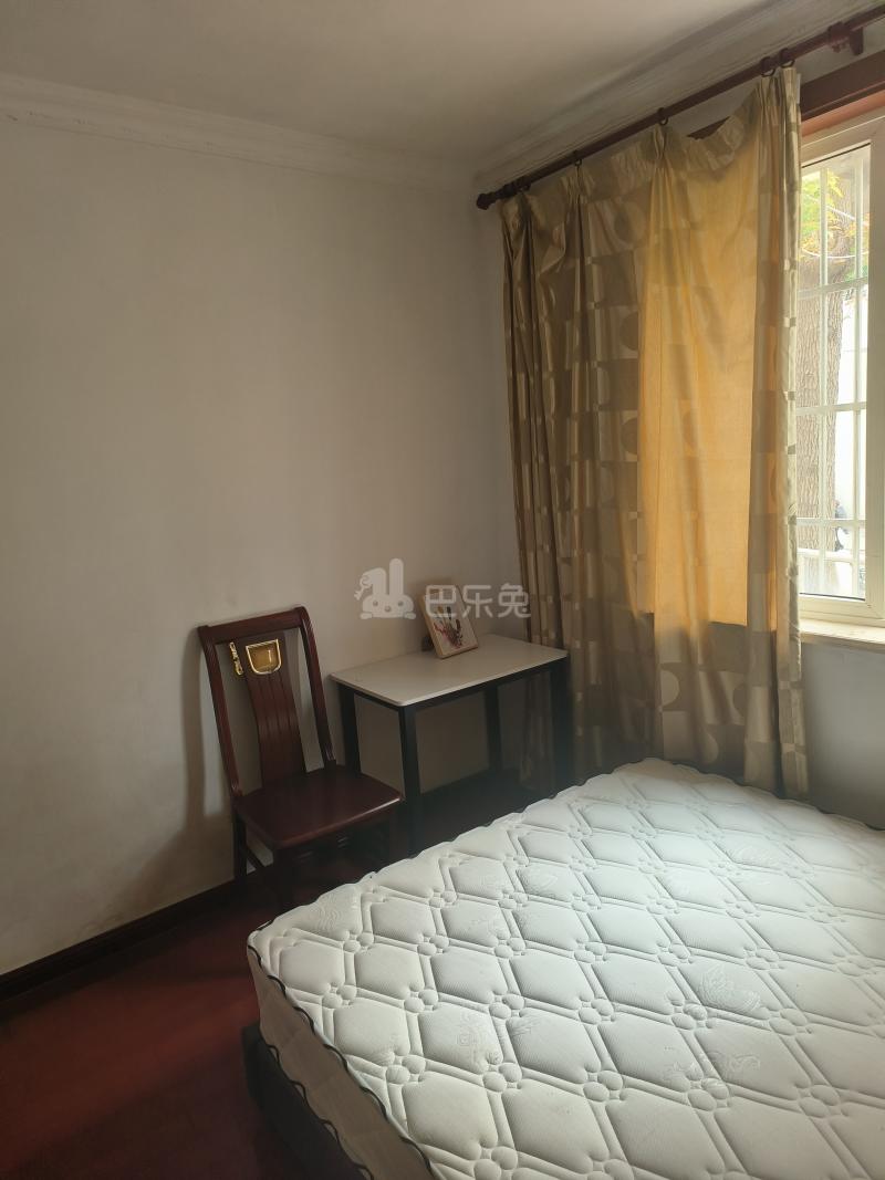 桃园新城中虹佳园东区13504689卧室图2