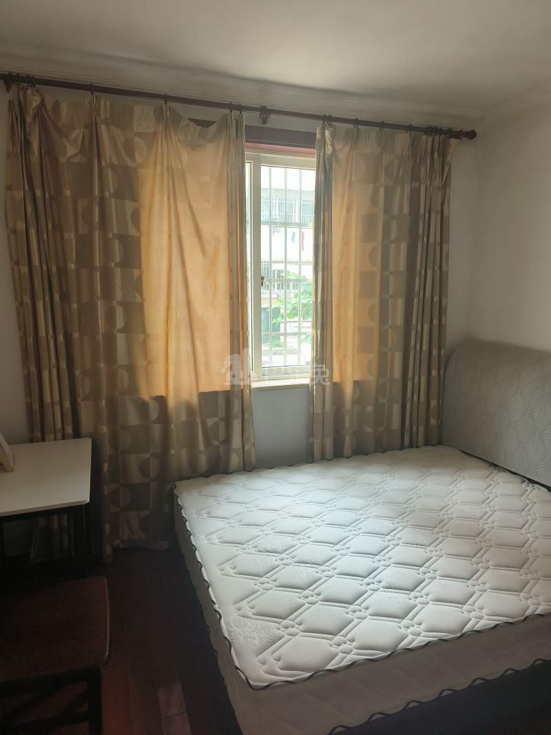 桃园新城中虹佳园东区13504689卧室图3