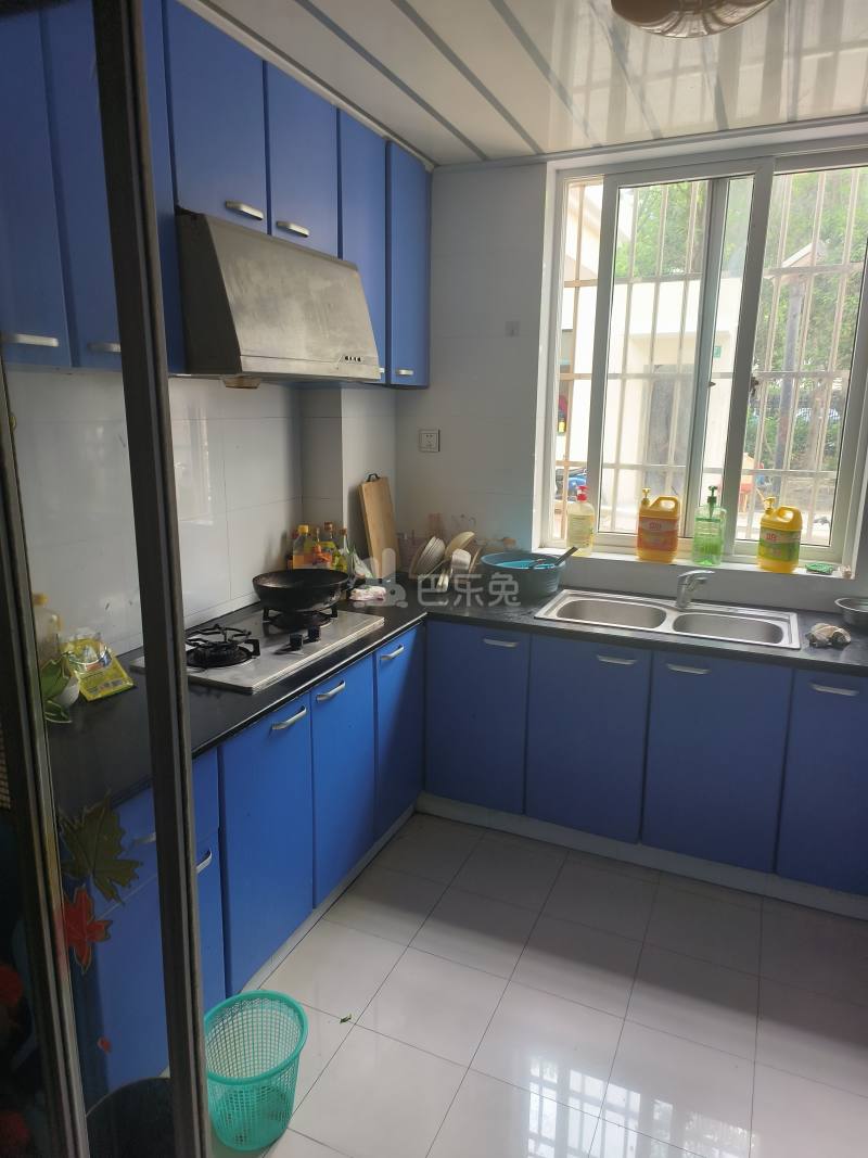 桃园新城中虹佳园东区13504689厨房图7