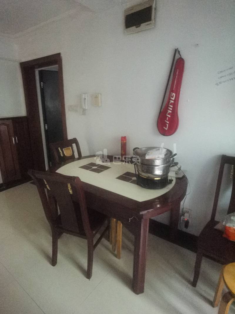 桃园新城中虹佳园东区13504689客厅图5