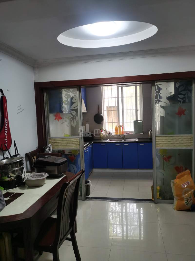 桃园新城中虹佳园东区13504689客厅图6