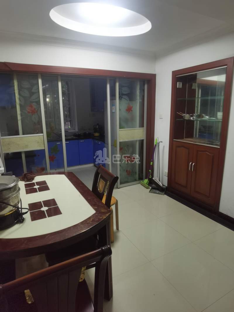 桃园新城中虹佳园东区13504689客厅图4