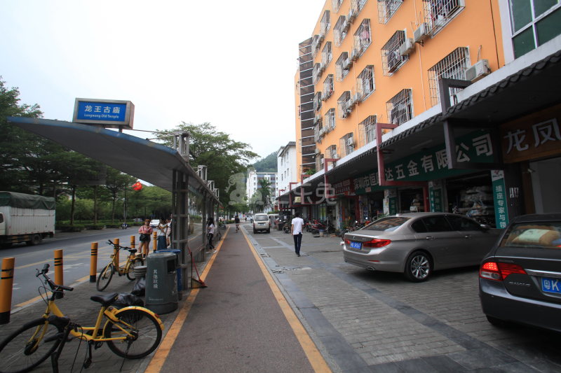 龙凤公寓1352728周边环境图14