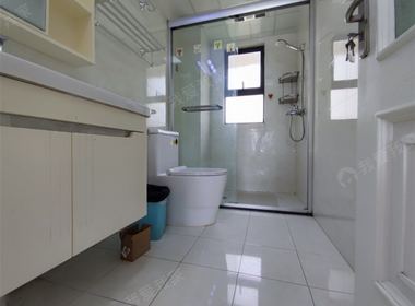 保利罗兰春天 3室2厅1卫