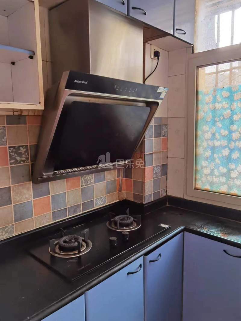 镇江路晚市1号巷6号院13551600周边环境图0