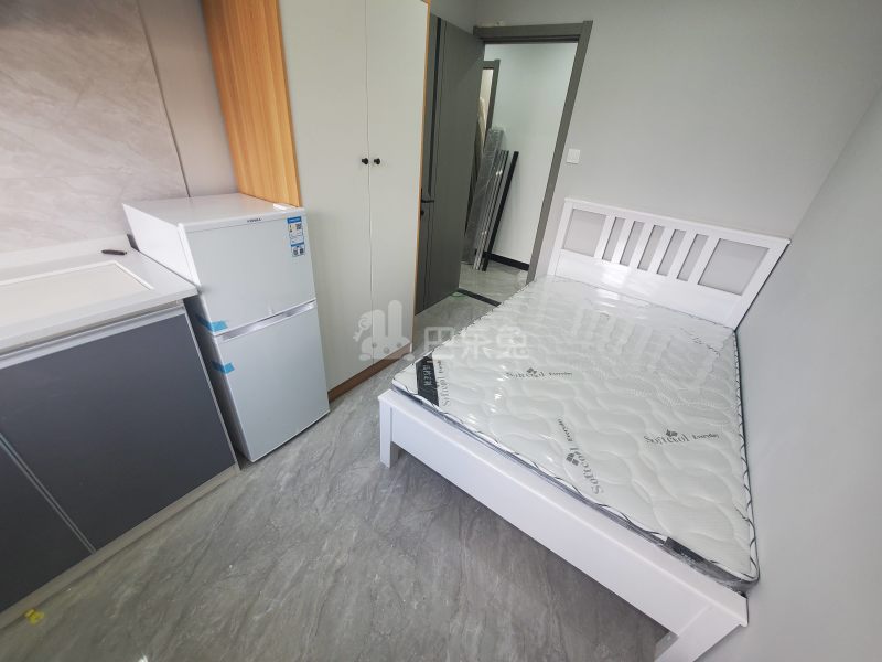 鑫峰苑13551804卧室图3