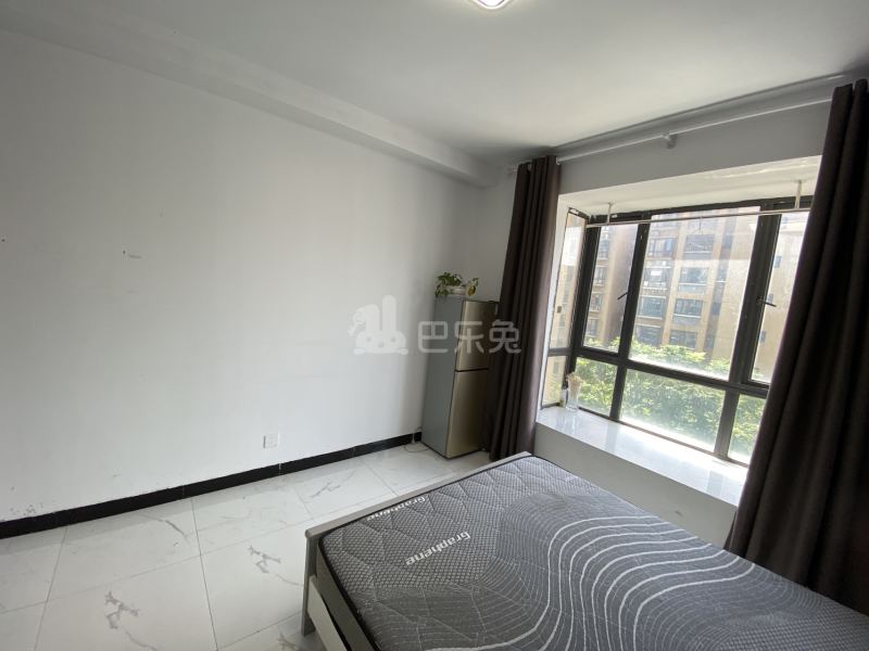 新安花园（昆山）13555303卧室图4