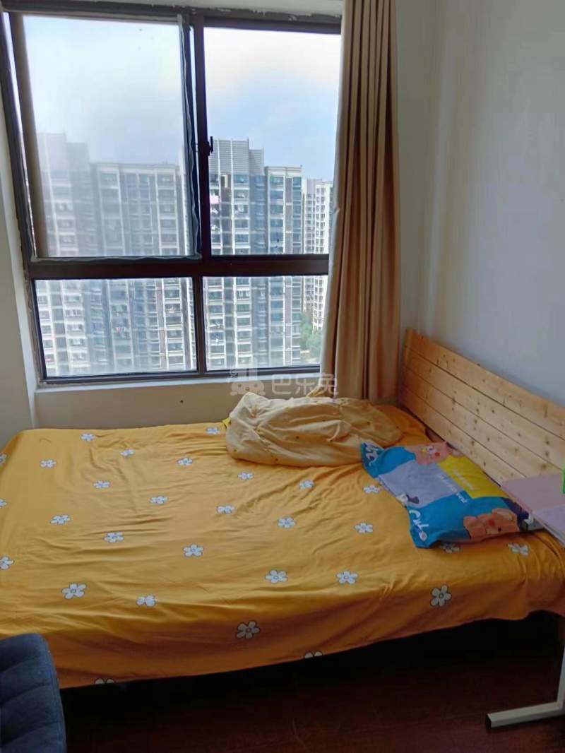 紫艺华府13580847周边环境图3