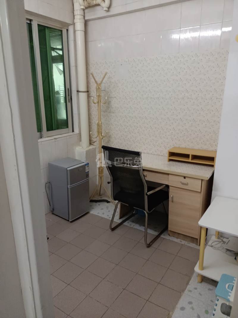 南头一甲村东街二号楼13581876卧室图1