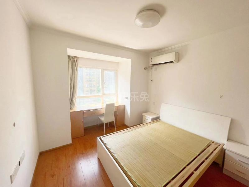 雨荷苑13583788周边环境图4