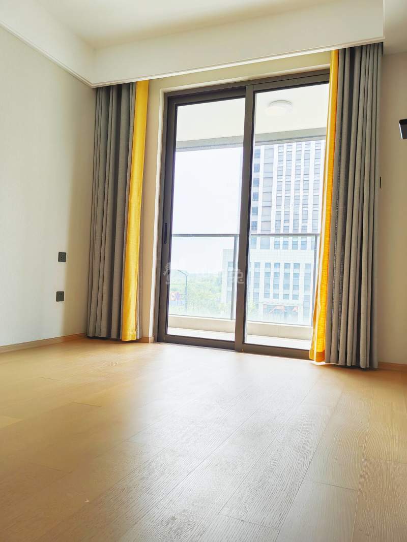 江畔月明府13586028周边环境图11