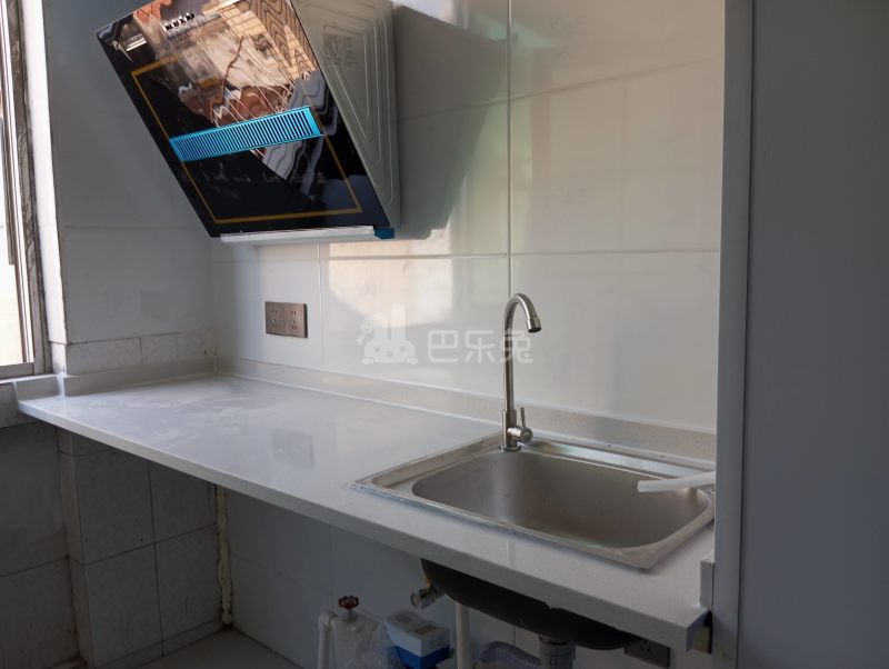 新春村李家宅13593669厨房图4