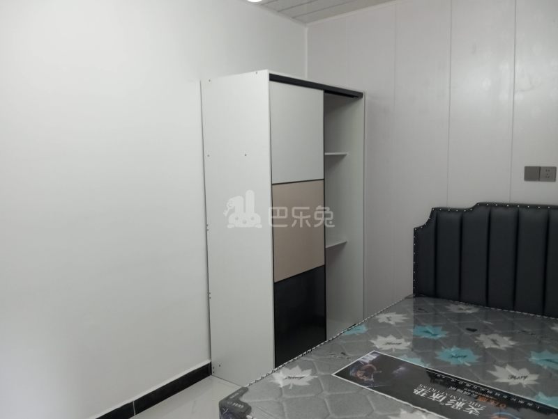 新春村李家宅13593669卧室图0