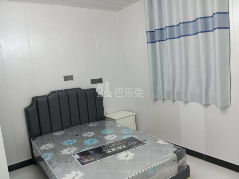 新春村李家宅13593669卧室图1