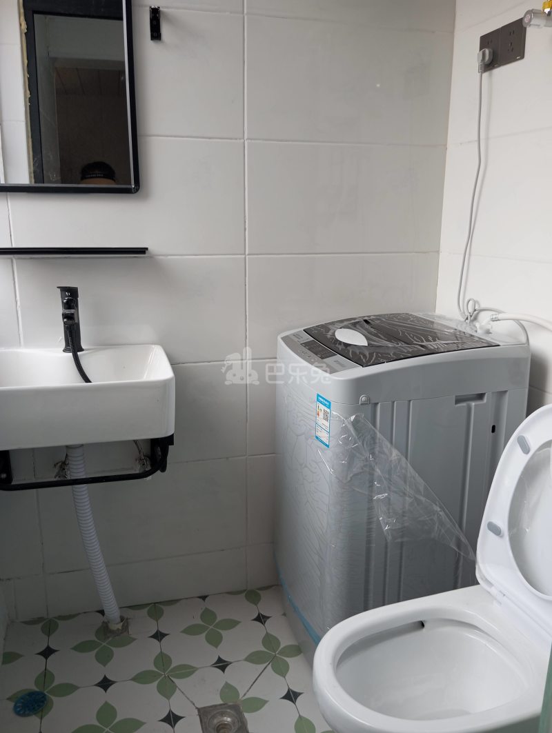 新春村李家宅13593671卫生间图5