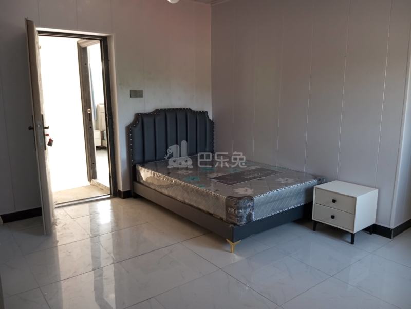 新春村李家宅13593671卧室图3