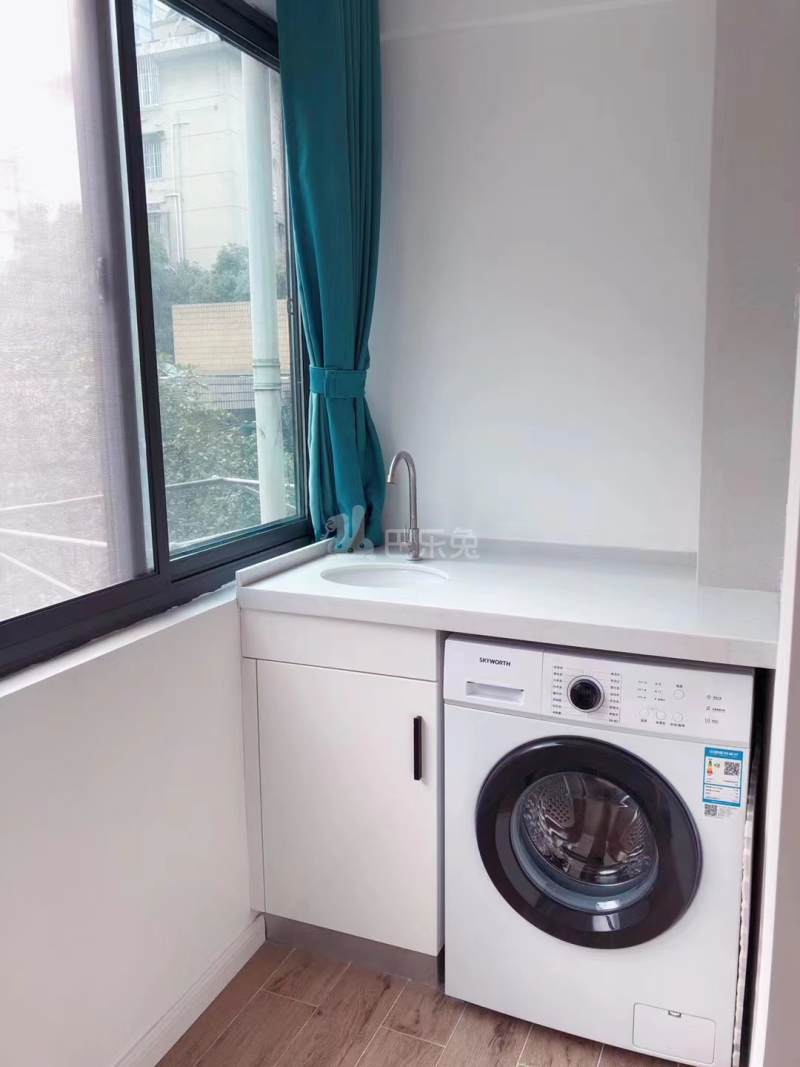 东大影壁小区13596689周边环境图0