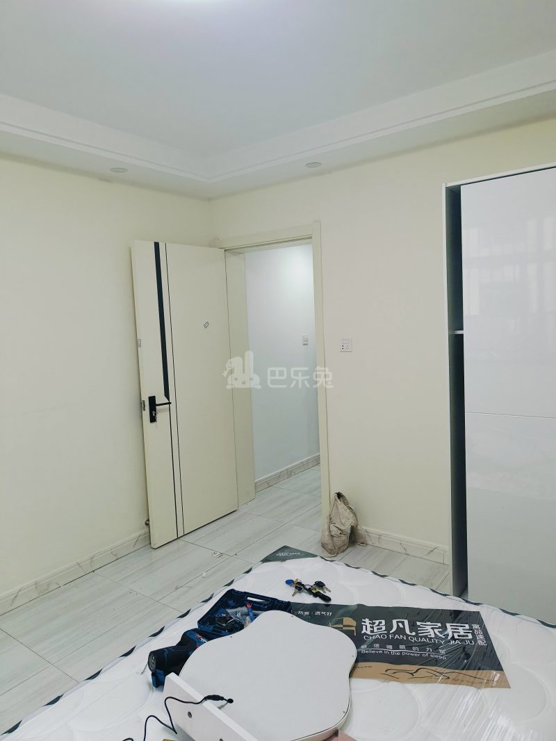 莘闵花园13631561卧室图4