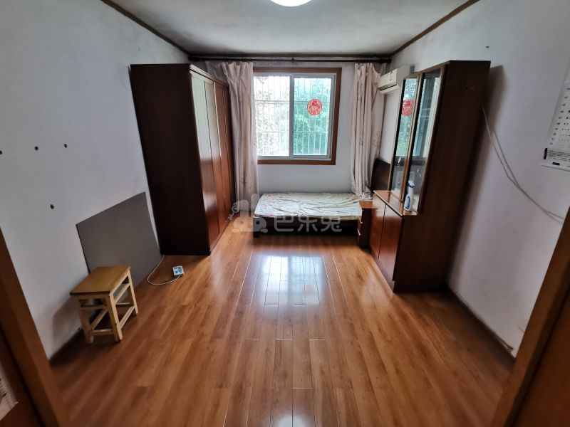 中山门小区13672072卧室图4