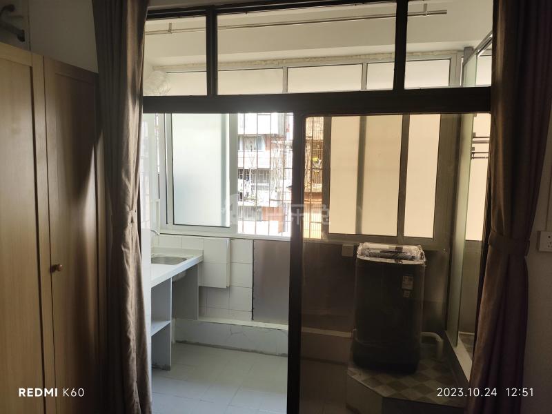 龙城新苑13678023卧室窗户图7