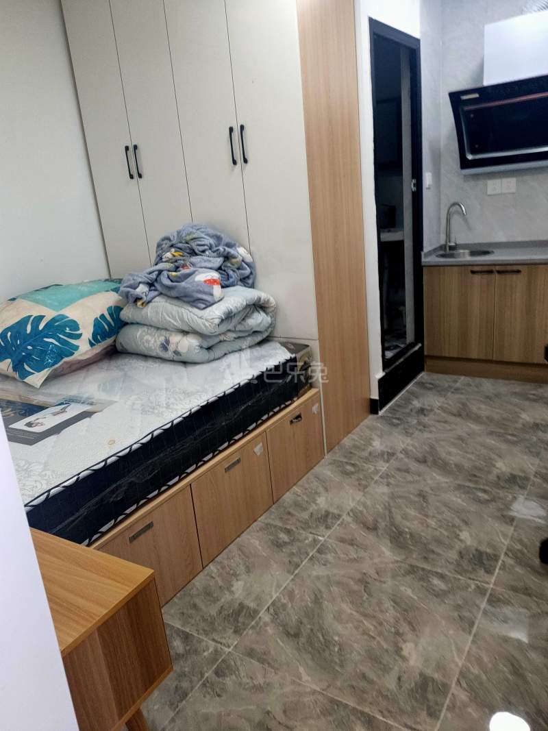 民丰村陆家宅13701074卧室图0