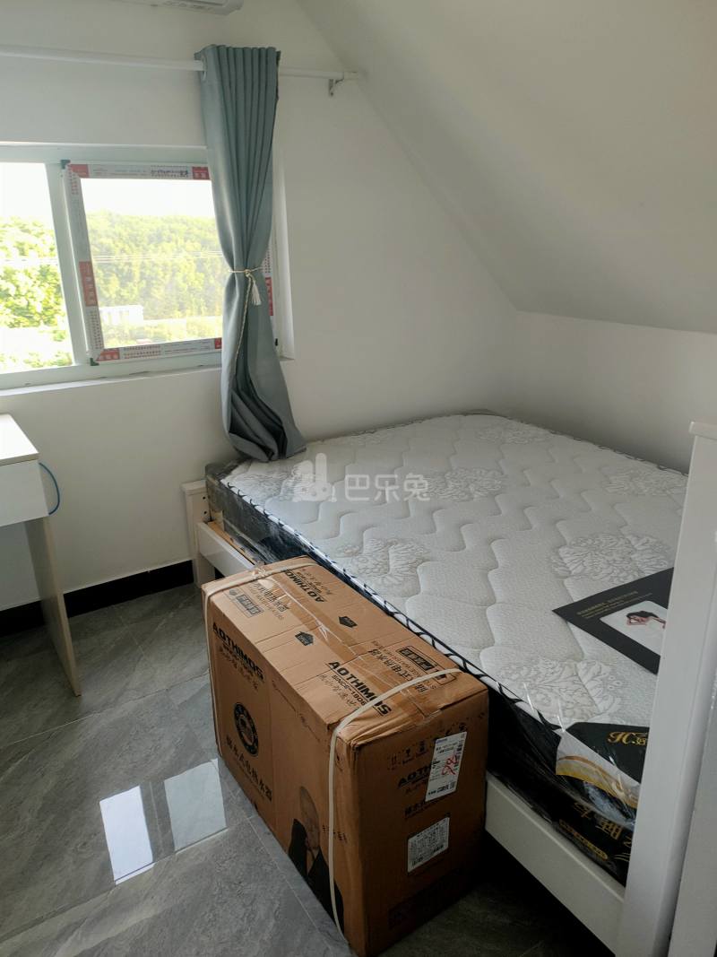 民丰村陆家宅13701109卧室图0