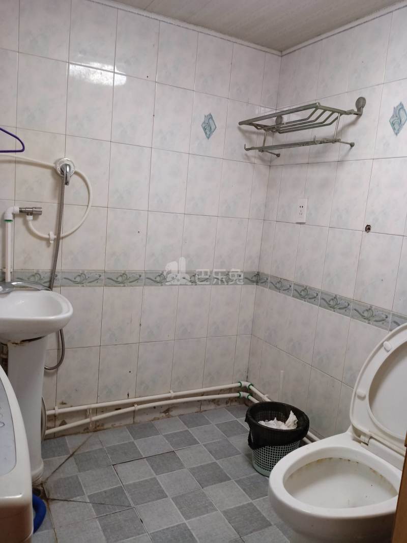 新青浦花苑一区11721865卫生间图5