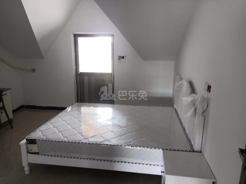 丰桥村26组13715796卧室图0