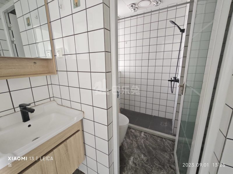 金海华城华彩新苑13745168卫生间图2