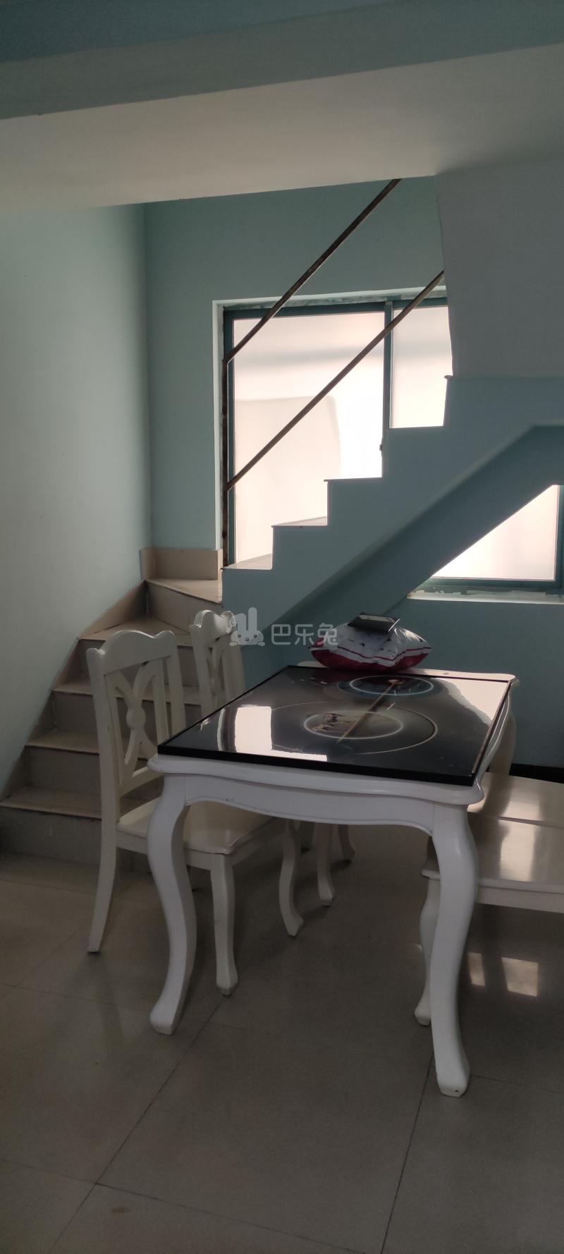 滨江雅苑13749716客厅图6